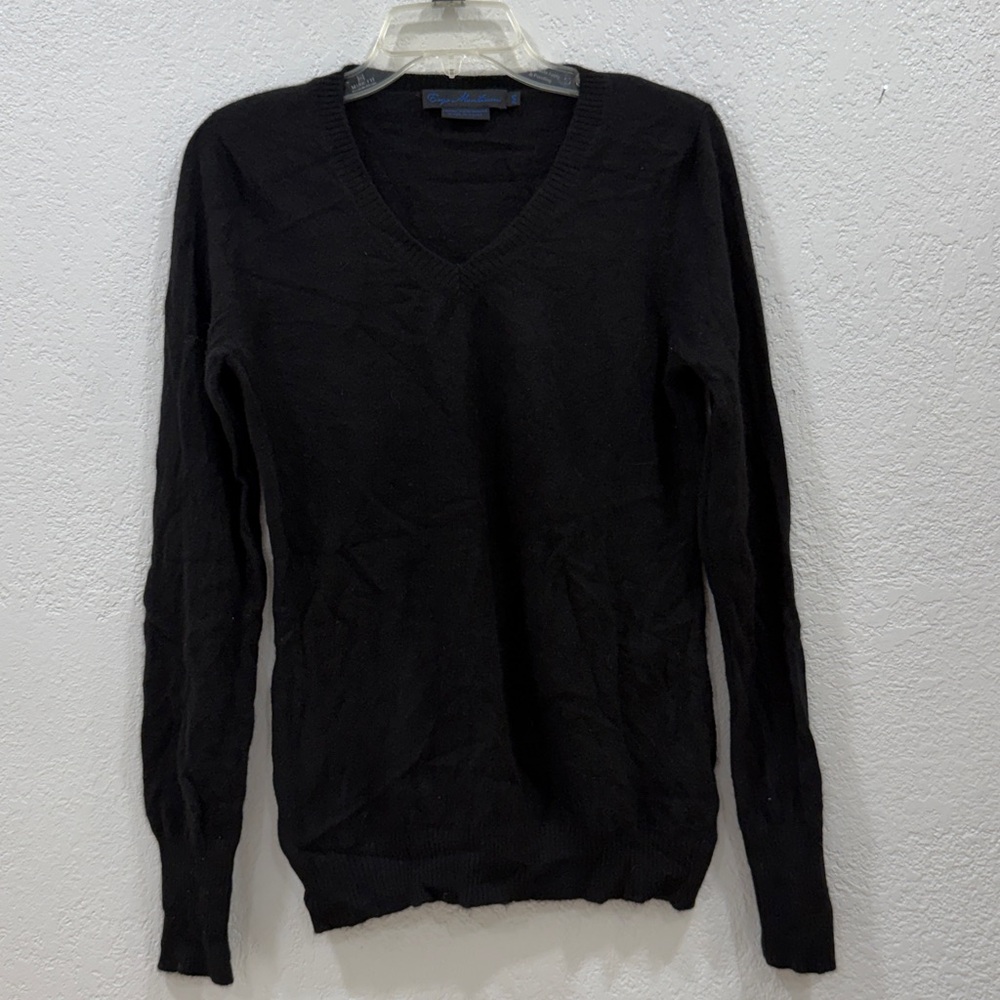 100% Cashmere V-Neck Sweater, Black